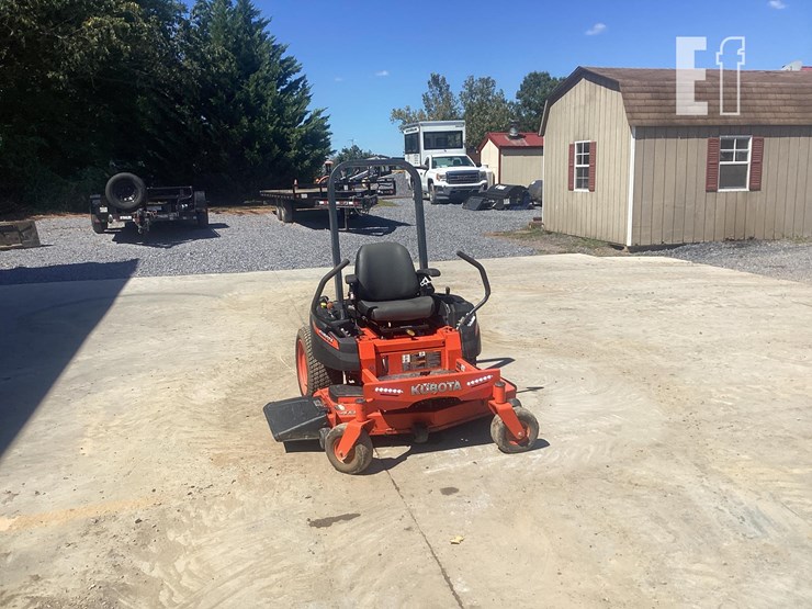 2019-kubota-z121s-image-11