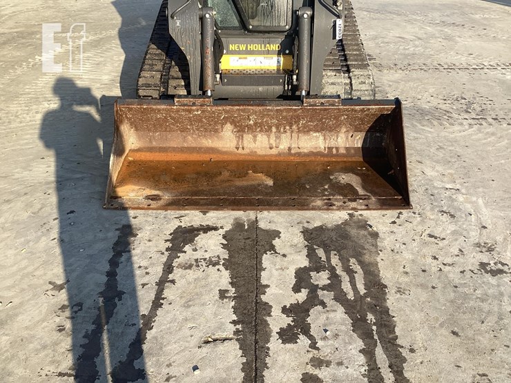 2023-new-holland-c332-image-13