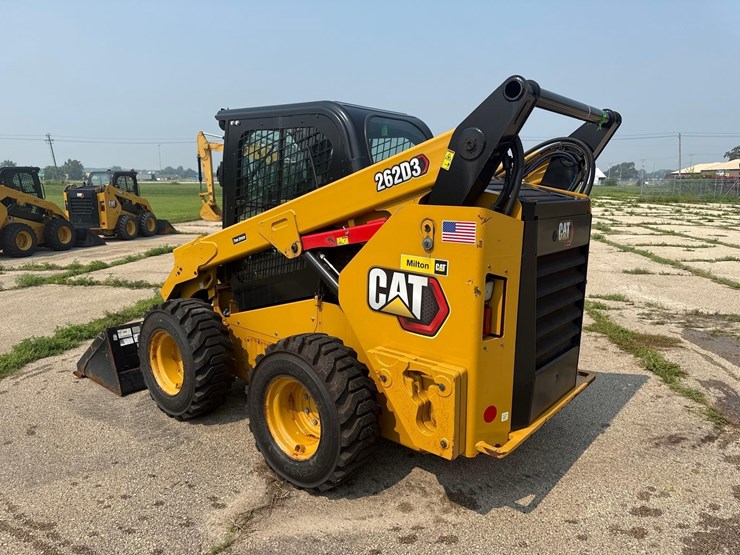 caterpillar-262d3-image-3