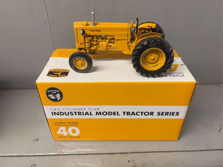 john-deere-720-image-2
