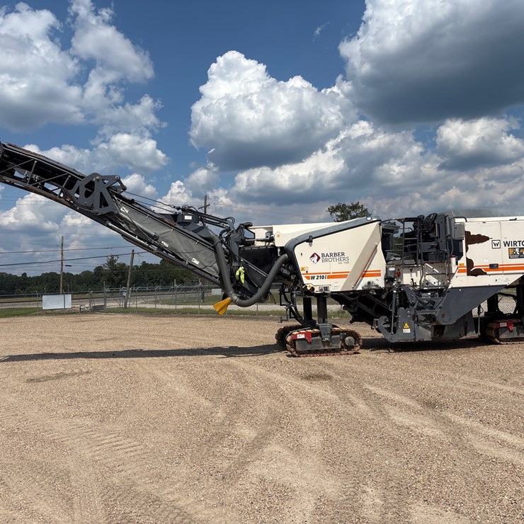 2018 WIRTGEN W210I