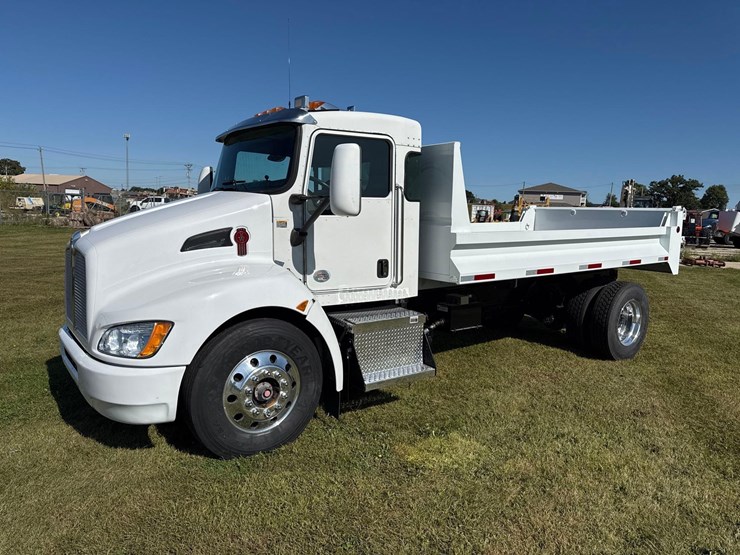 2021-kenworth-t370-image-1