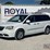 2016-chrysler-town-&-country-image-1