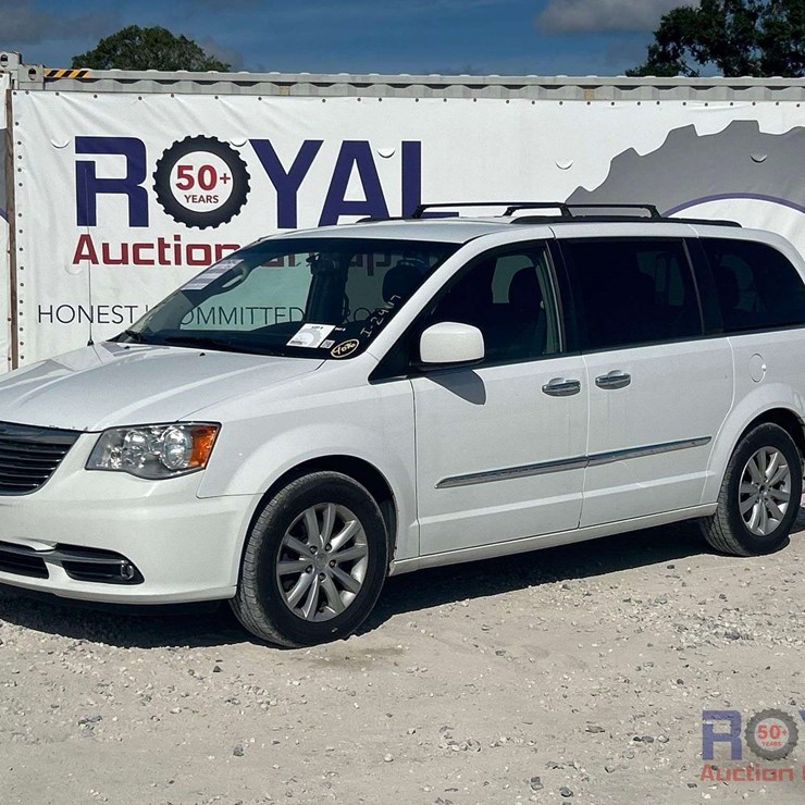 2016 CHRYSLER TOWN & COUNTRY