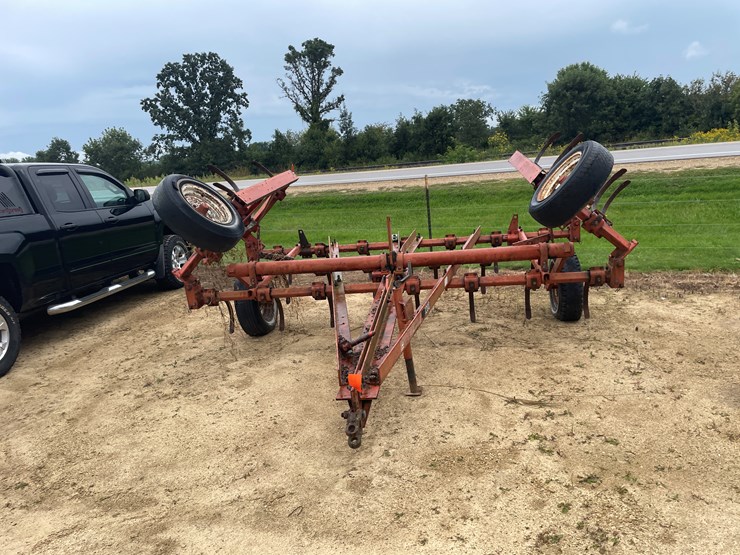 allis-chalmers-1200-image-2