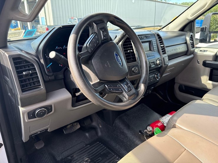 2018-ford-f550-xl-image-7