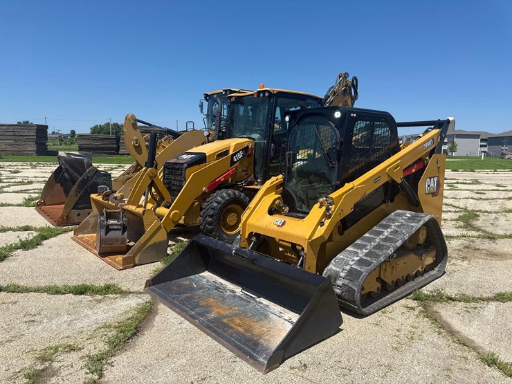 2023-caterpillar-289d3-image-2