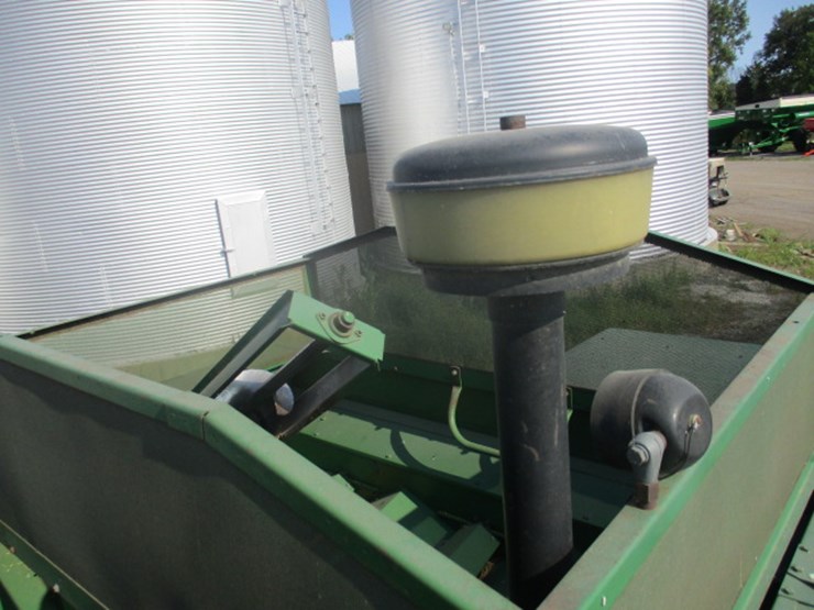 john-deere-4420-image-36