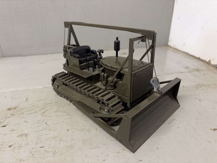 caterpillar-d7-image-3
