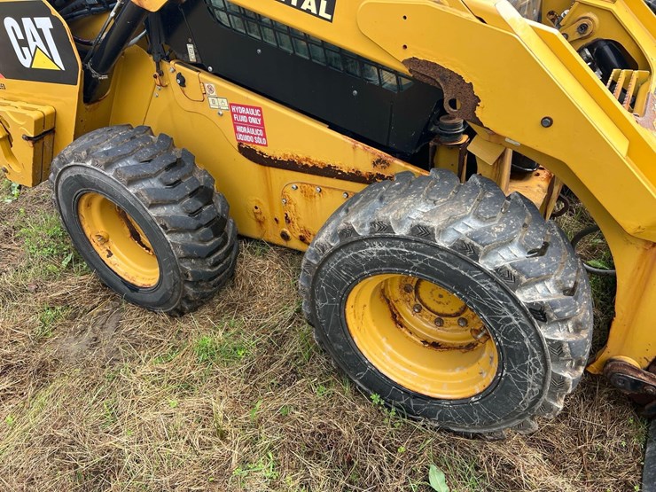 2017-caterpillar-262d-image-14