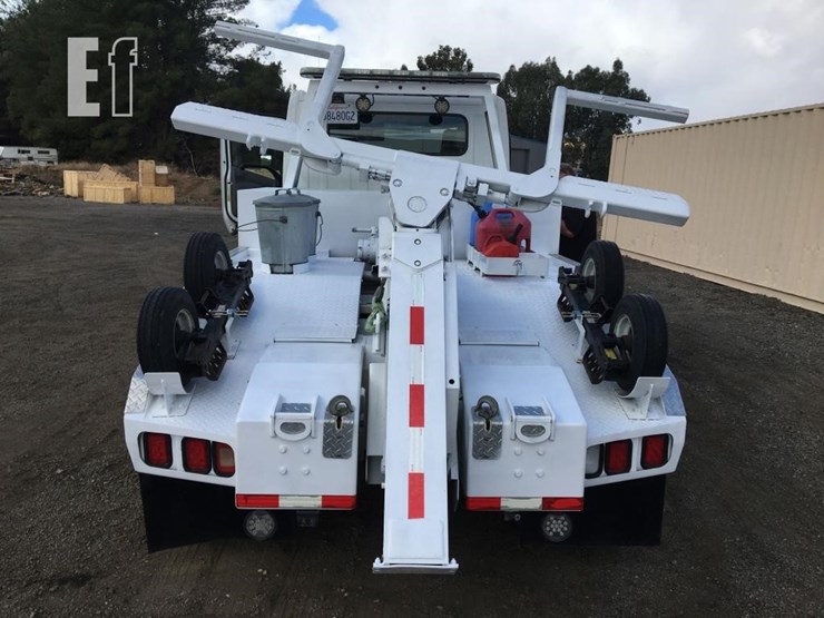 2018-hino-195-image-14