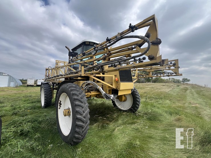 rogator-sprayer-image-3