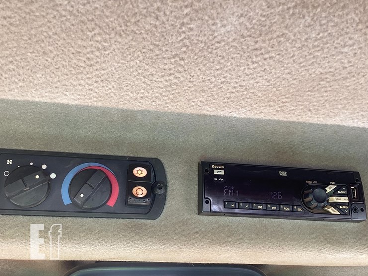 2019-caterpillar-d6t-lgp-image-20
