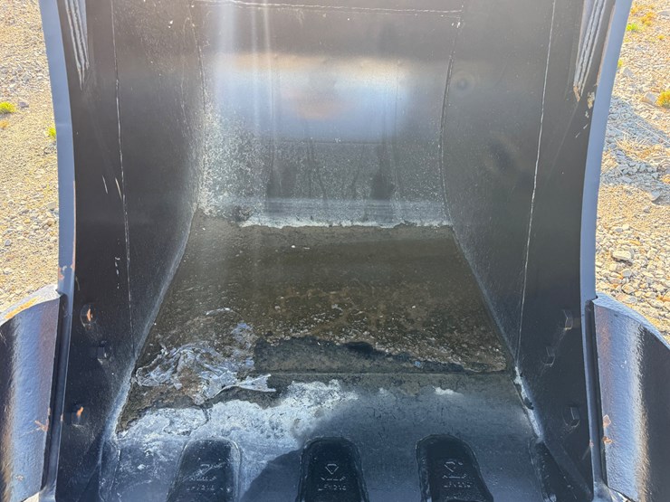 #130-•-#24631-•-unused-thor-320-42"-excavator-bucket-inv#:-24631-image-9