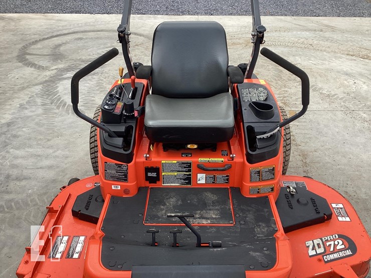 2015-kubota-zd331-image-14