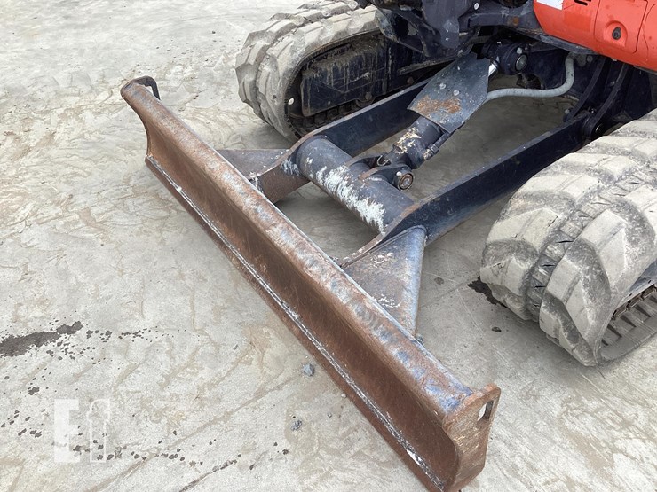 2019-kubota-u55-4-image-9
