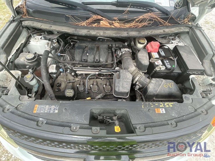 2015-ford-explorer-image-7