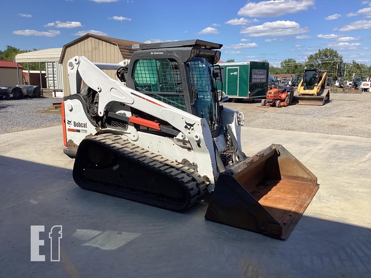 2011-bobcat-t770-image-13