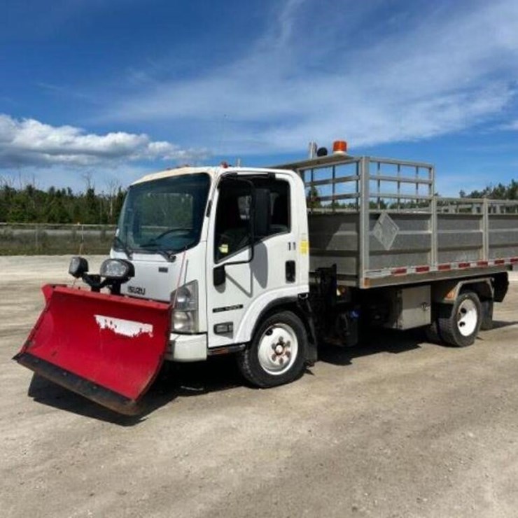 2011 ISUZU NRR