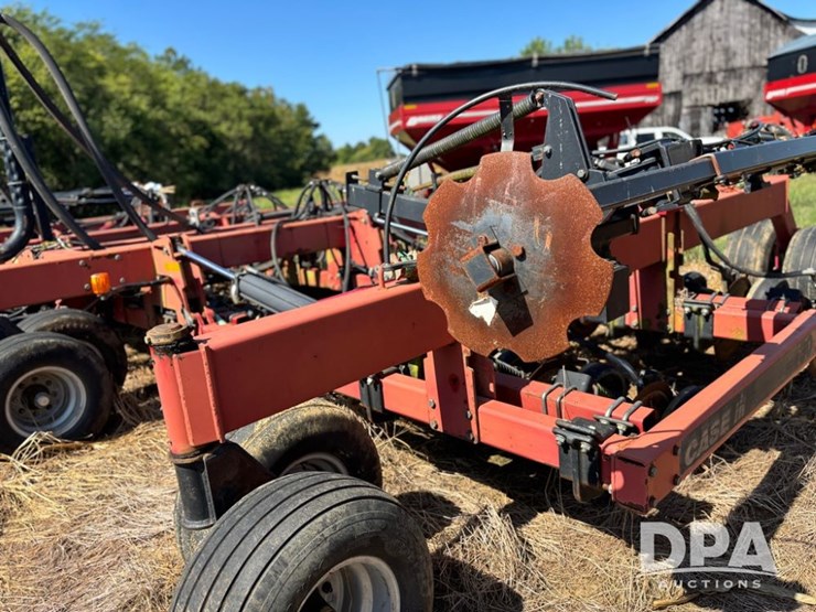 case-ih-2400-image-35