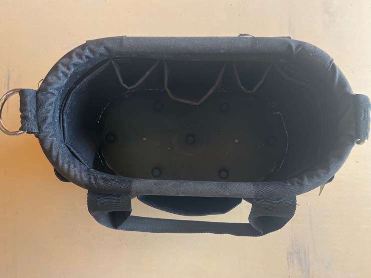 #2020-•-klien-tool-bag-image-2