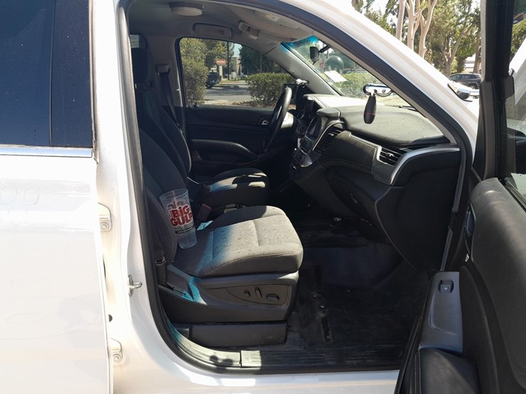2019-chevrolet-tahoe-image-5