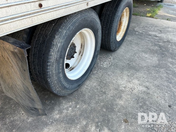 2006-ihc-9200i-van-truck-(cp0653,-unit-37745)-image-15