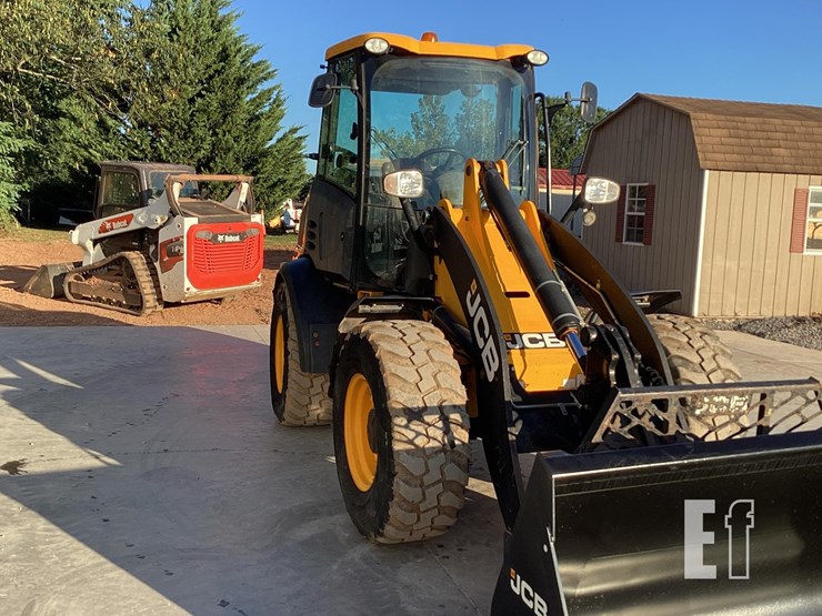 2018-jcb-409-image-6