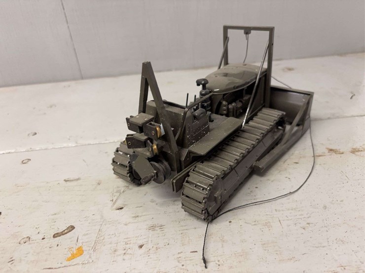 caterpillar-d7-image-17