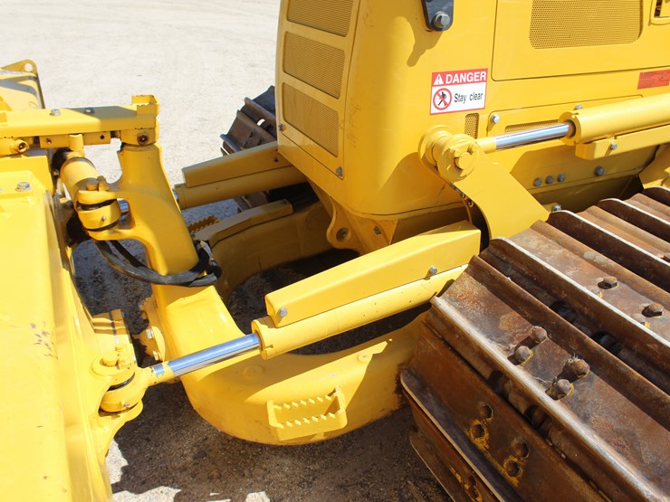 2024-komatsu-d39px-image-10