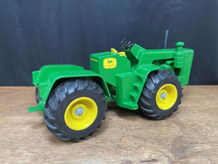 john-deere-16-image-6