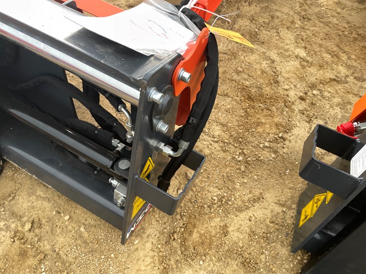 #2730-•-new-wig-hydraulic-adjustable-pallet-forks-image-8
