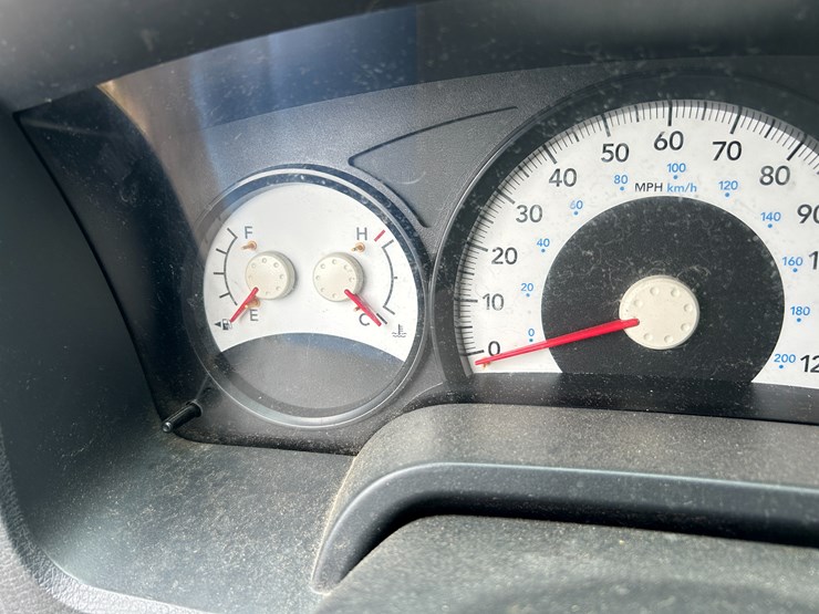 2010-dodge-dakota-image-61