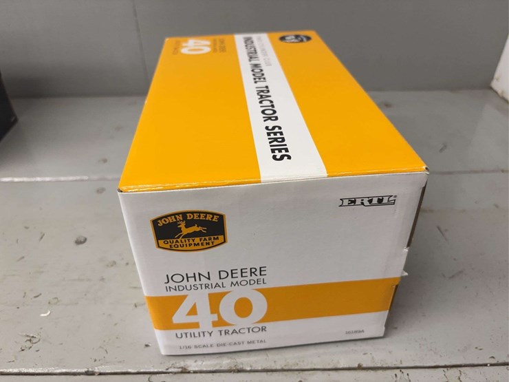 john-deere-720-image-13