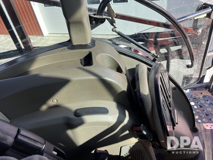 2016-case-ih-2250-image-78