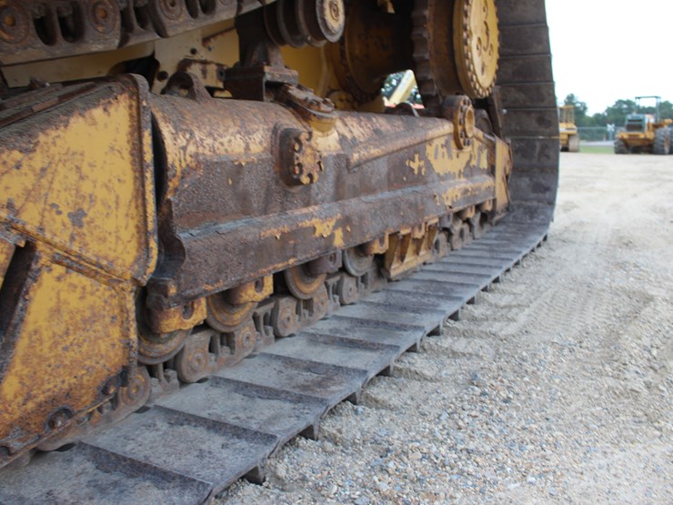 2020-caterpillar-d6n-lgp-image-10