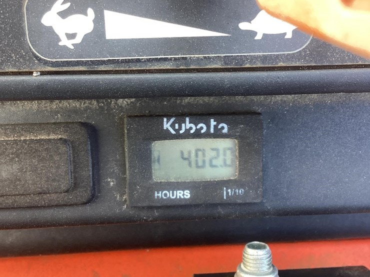 2014-kubota-z122r-image-13