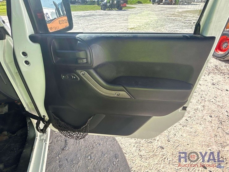 2011-jeep-wrangler-image-9