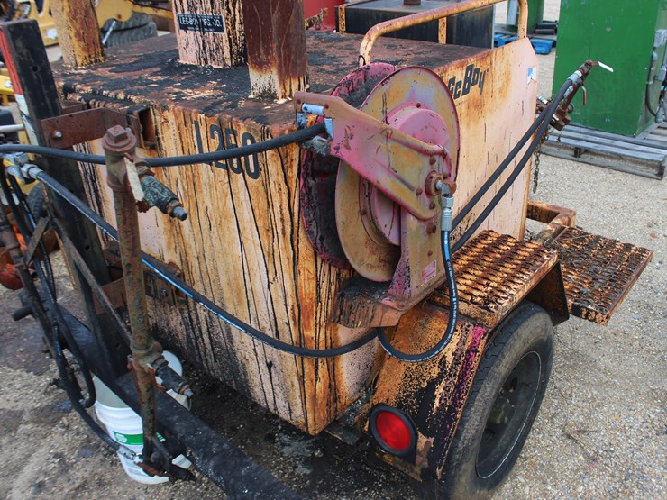 #3478-•-leeboy-4250-tar-pot-trailer-image-12