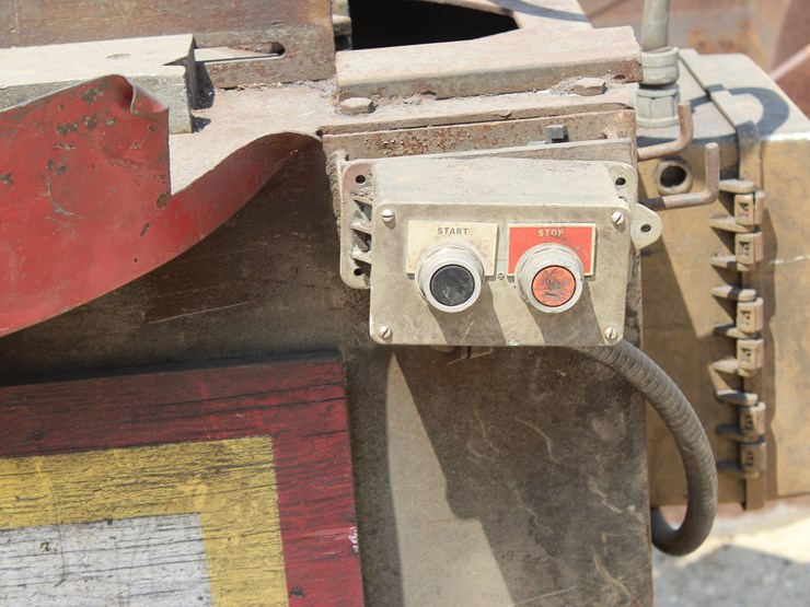 #3541-•-everett-industries-25"-chop-saw-with-pneumatic-vice-and-blades-image-7