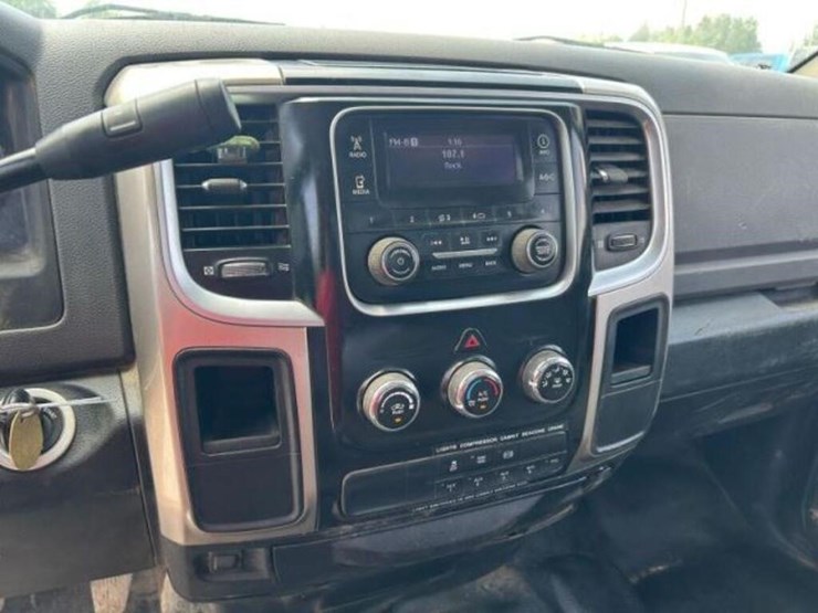 2015-dodge-ram-5500hd-image-12