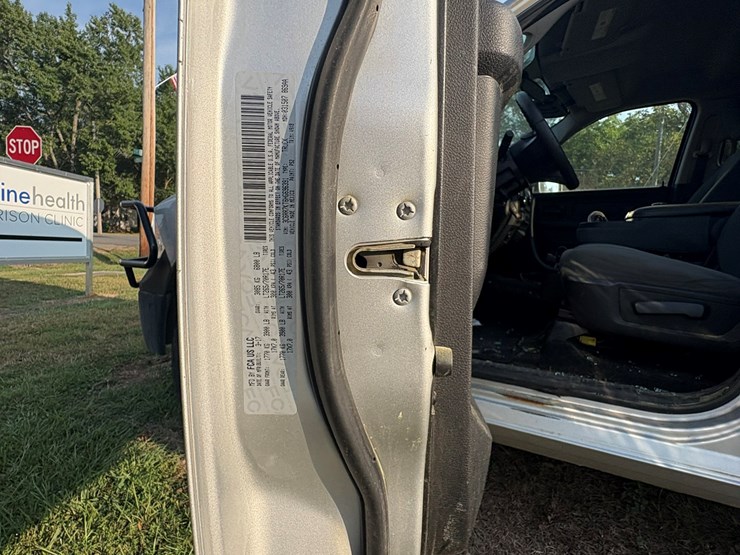 2017-dodge-ram-1500-image-38
