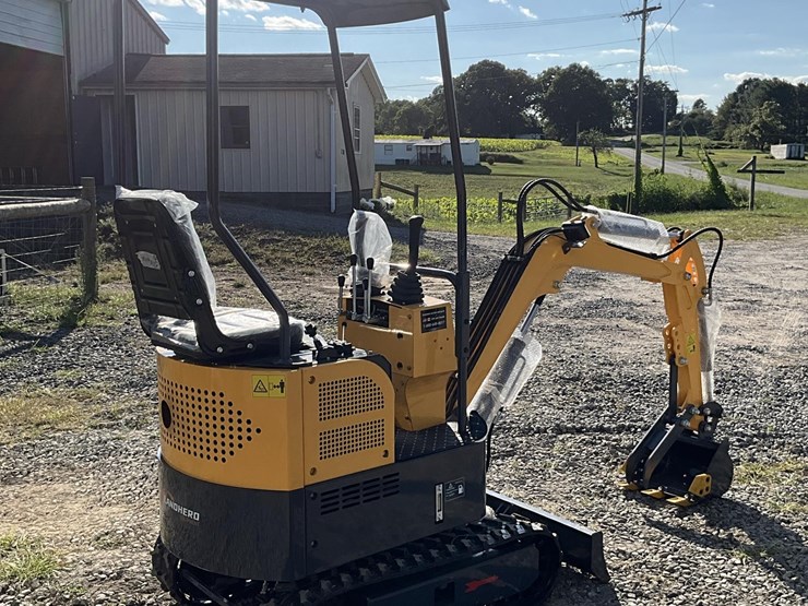 landhero-ldh-kn16-mini-excavator-9025-image-4