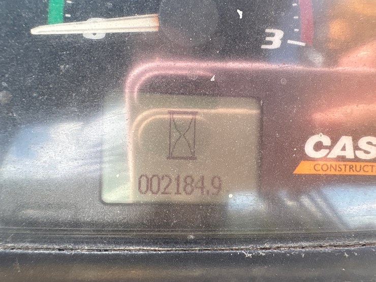 2018-case-580n-image-14