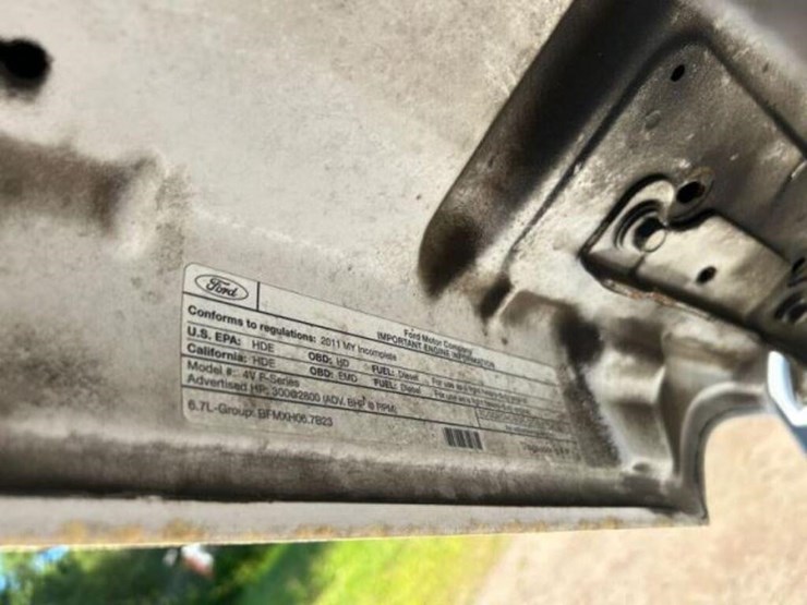 2011-ford-f550-xl-image-23