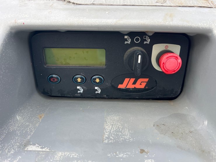 2015-jlg-20mvl-image-6