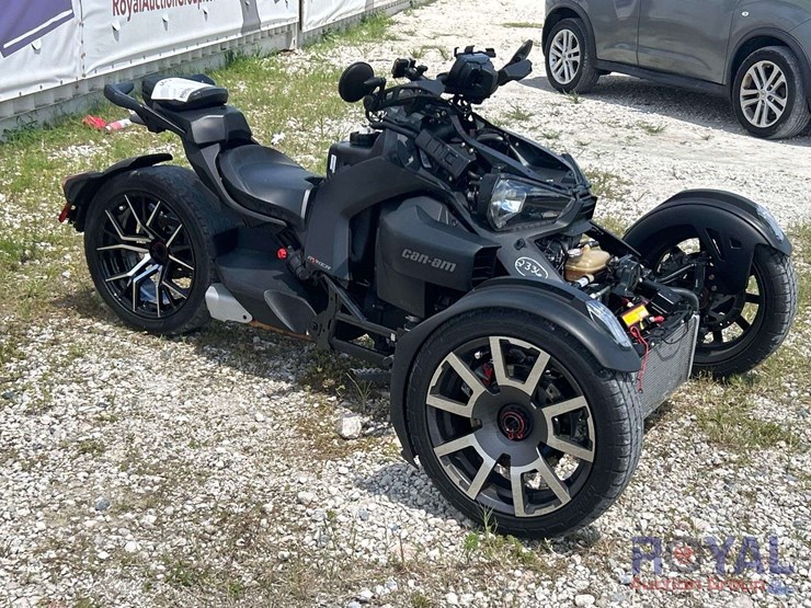 2020-can-am-ryker-rally-900-ace-3-wheeled-motorcycle-image-2
