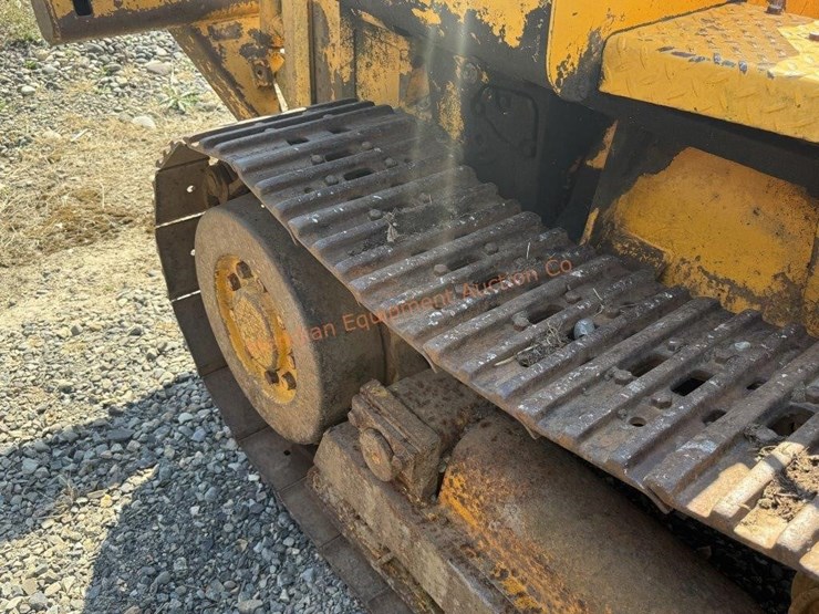 deere-450b-image-17