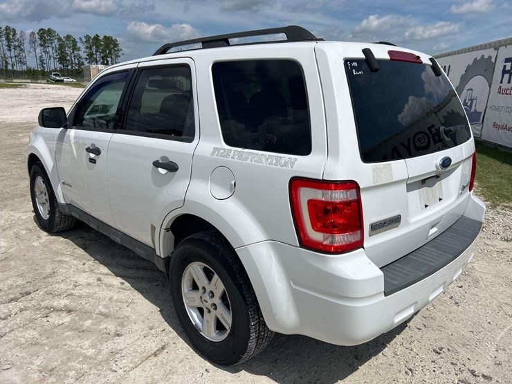 2010-ford-escape-hybrid-image-4