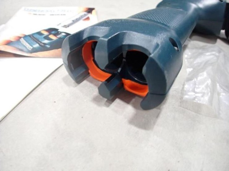 black-and-decker-vp510t-7.2-v-cordless-detail-image-6